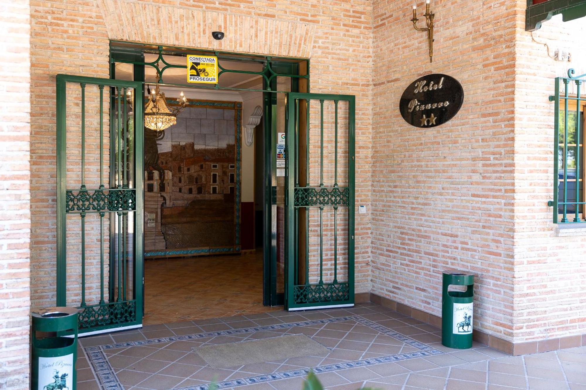 Hotel Pizarro Humanes de Madrid Exteriör bild
